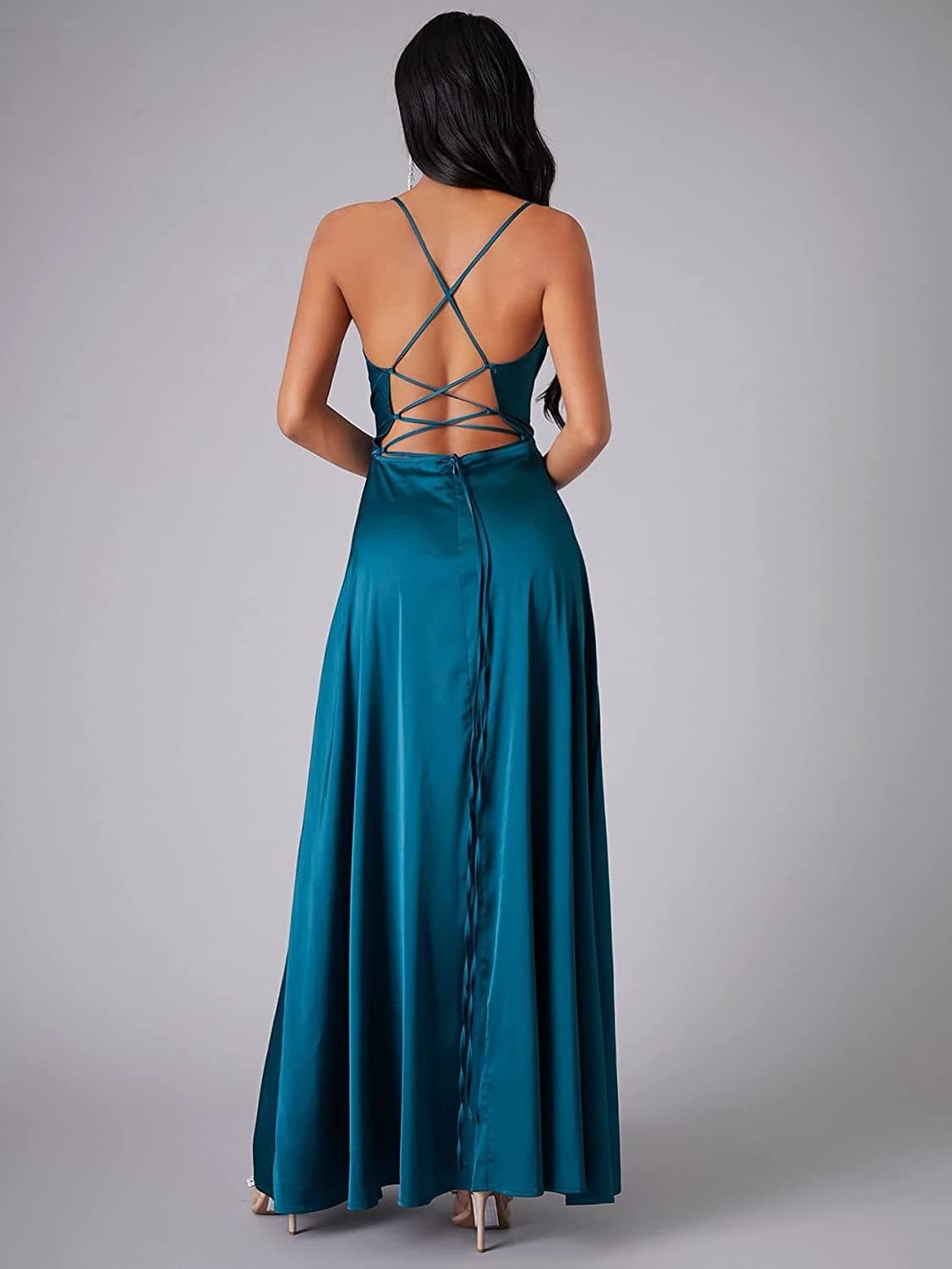Robe de soirée dos nu en satin