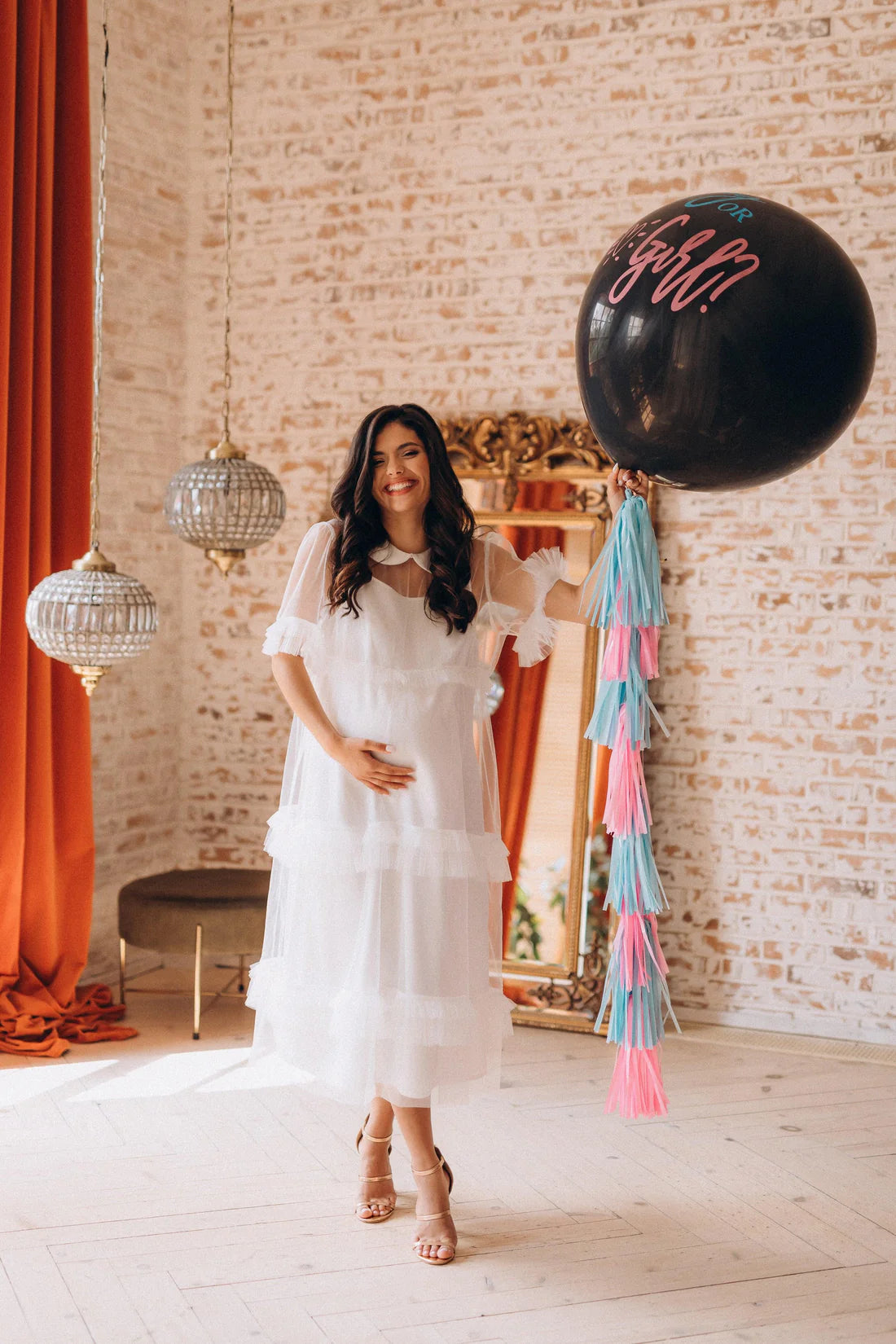 white dresses for pregnant ladies