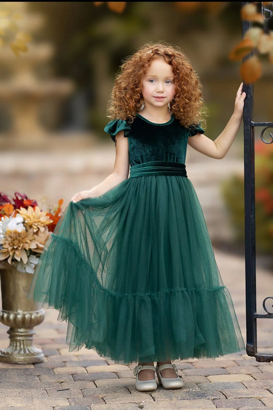 Robes de demoiselle d'honneur en velours et tulle à manches volantées