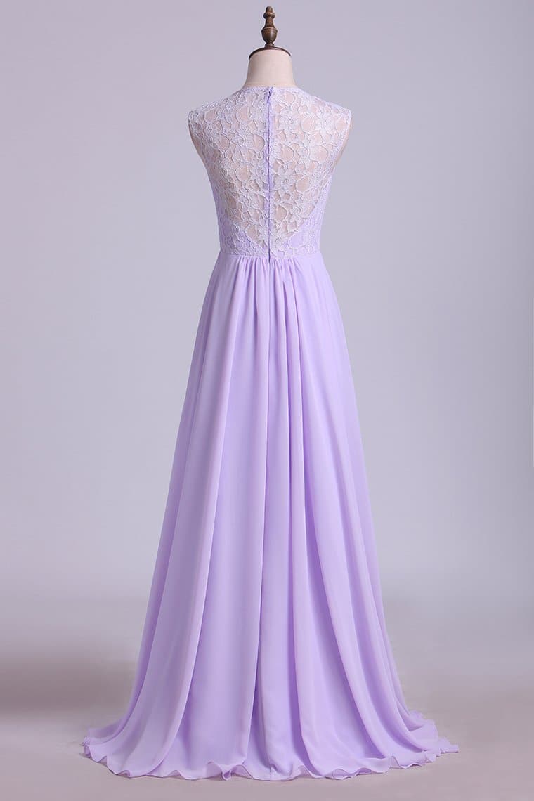Elegant Lavender Lace Top Bridesmaid Dress VMB51