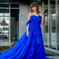 Robe longue en tulle bleu roi avec traîne